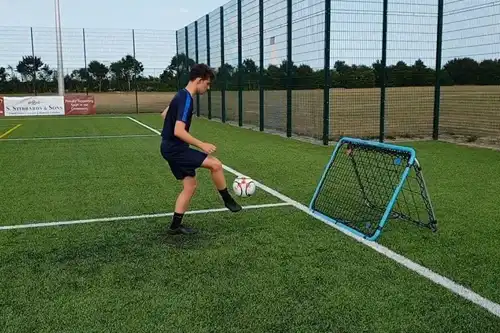 FOOTBALL TRAINING